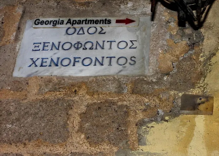 Rhodes Old Town Apartment Manos